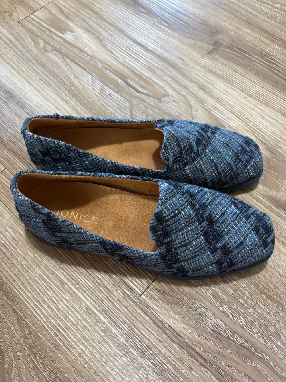 Vionic Willa 2.0 slip-on flat